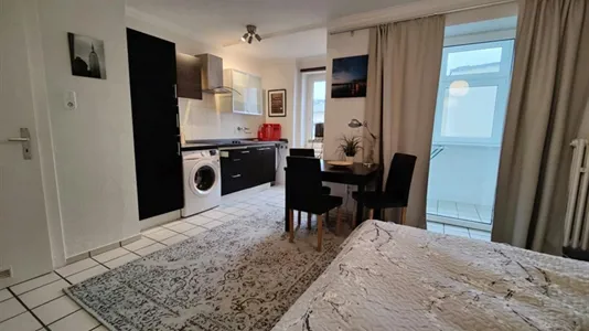 Apartments in Dusseldorf - photo 2