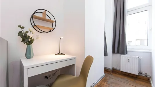 Rooms in Berlin Charlottenburg-Wilmersdorf - photo 2