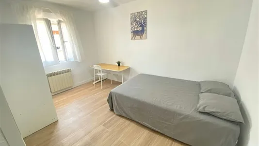 Rooms in Adaro - photo 8