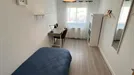 Room for rent, Zaragoza, Aragón, &lt;span class=&quot;blurred street&quot; onclick=&quot;ProcessAdRequest(9643385)&quot;&gt;&lt;span class=&quot;hint&quot;&gt;See streetname&lt;/span&gt;[xxxxxxxxxxxxx]&lt;/span&gt;