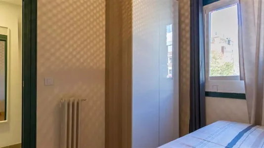 Rooms in Madrid Centro - photo 4
