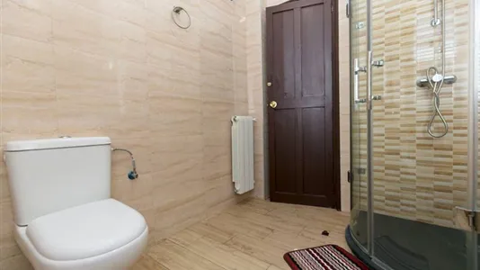 Rooms in Granada - photo 7