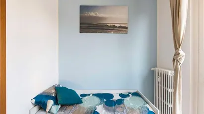 Room for rent in Buccinasco, Lombardia