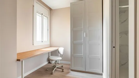 Rooms in Barcelona Eixample - photo 3