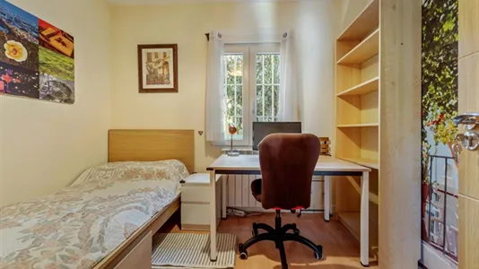 Rooms in Madrid Ciudad Lineal - photo 2