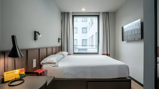 Rooms in Santiago de Compostela - photo 1