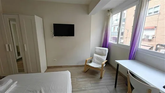 Rooms in Madrid Ciudad Lineal - photo 10