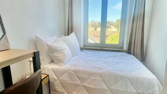 Rooms in Brussels Anderlecht - photo 2