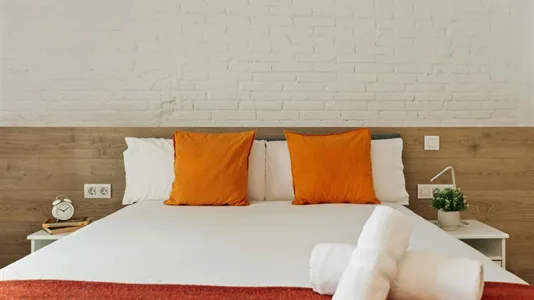 Rooms in Barcelona Eixample - photo 4