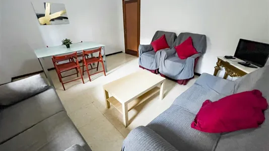 Rooms in Enramadilla - photo 8