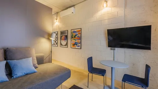 Apartments in Barcelona Ciutat Vella - photo 4