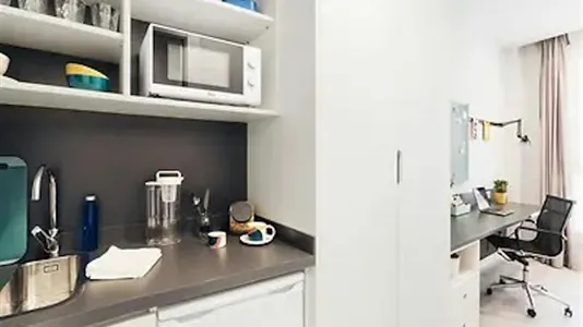 Rooms in Barcelona Les Corts - photo 3