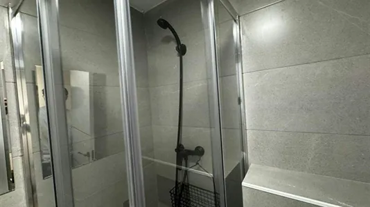 Rooms in Madrid Centro - photo 7