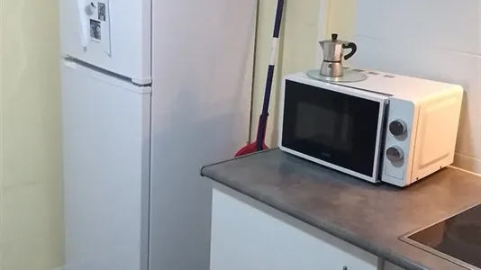 Rooms in Barcelona Ciutat Vella - photo 7