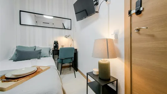 Rooms in Madrid Arganzuela - photo 3