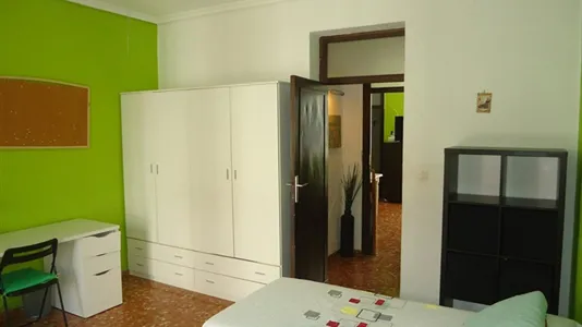 Rooms in Córdoba - photo 4