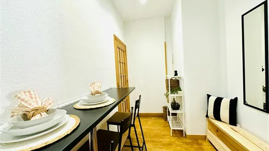 Rooms in Madrid Chamberí - photo 10