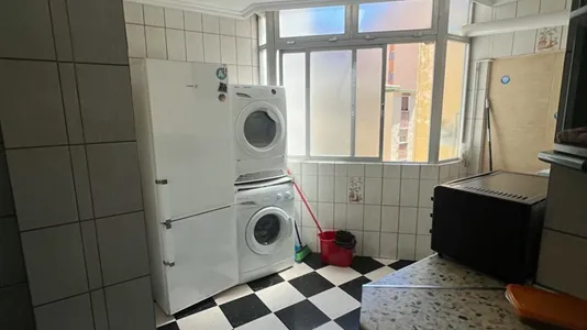 Rooms in Málaga - photo 10