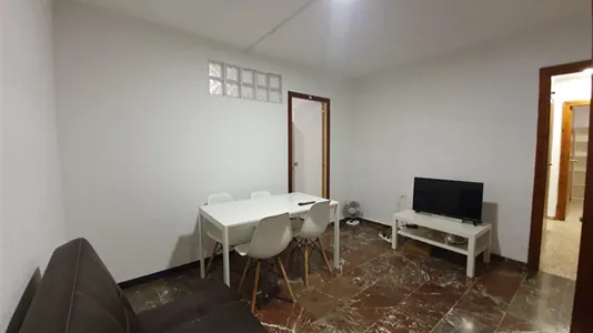 Rooms in Granada - photo 9