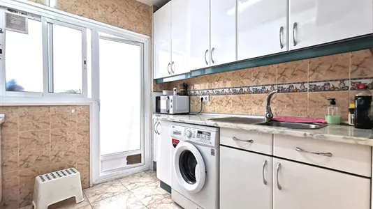 Rooms in Madrid Chamartín - photo 9