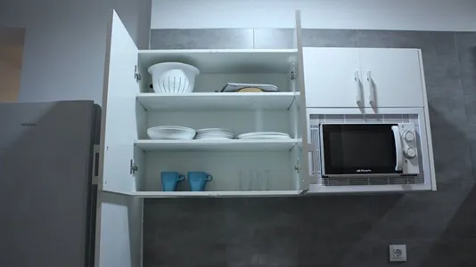 Rooms in Madrid Centro - photo 8