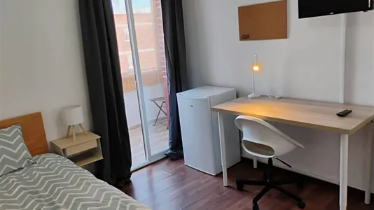 Rooms in Alcalá de Henares - photo 5