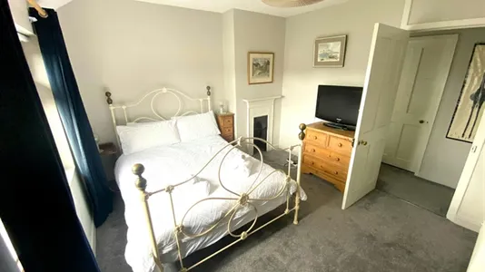 Houses in Clontarf - photo 6