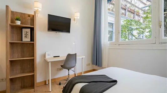 Rooms in Madrid Centro - photo 2