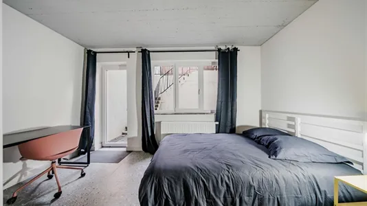 Rooms in Charleroi - photo 1