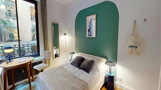 Rooms in Paris 8ème arrondissement - photo 10