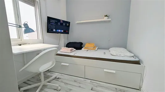 Rooms in Córdoba - photo 6