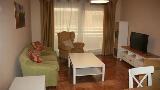 Rooms in Córdoba - photo 10