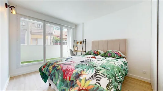 Rooms in Saint-Julien-en-Genevois - photo 5