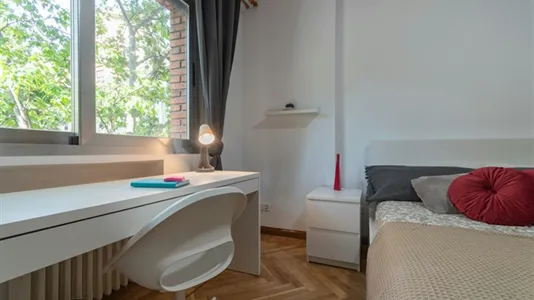 Rooms in Madrid Chamberí - photo 4