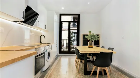 Rooms in Barcelona Ciutat Vella - photo 6