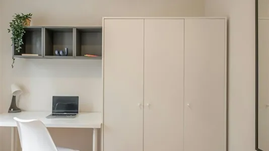 Rooms in Zaragoza - photo 8