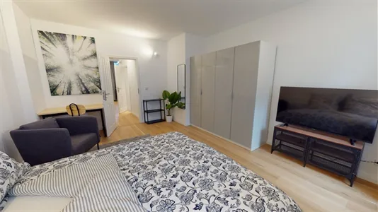 Apartments in Location is not specified - photo 5