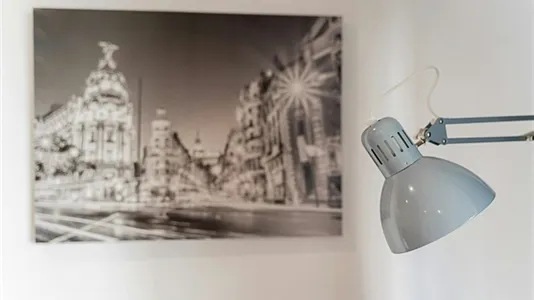 Rooms in Madrid Chamartín - photo 10