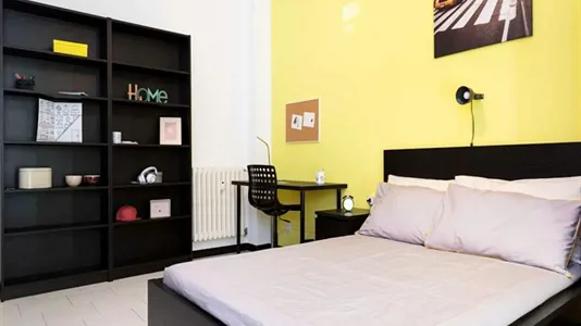 Rooms in Milano Zona 8 - Fiera, Gallaratese, Quarto Oggiaro - photo 2