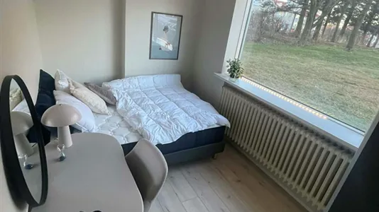 Rooms in Reykjavík Hlíðar - photo 2