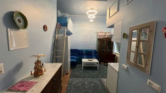 Apartments in Berlin Charlottenburg-Wilmersdorf - photo 1