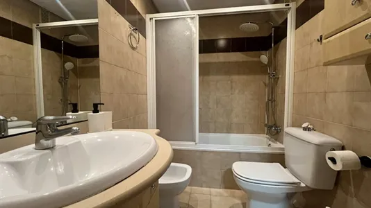 Rooms in Bilbao - photo 10