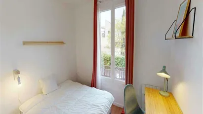 Room for rent in Boulogne-Billancourt, Île-de-France