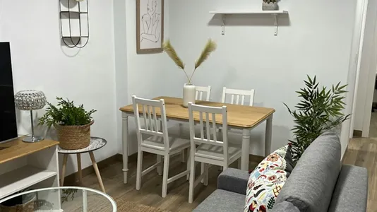 Rooms in Málaga - photo 9