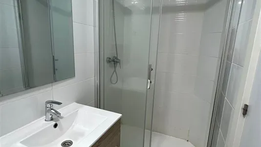 Rooms in Madrid Salamanca - photo 9