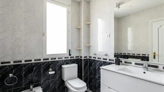 Rooms in Madrid Retiro - photo 9