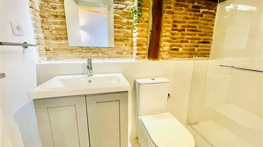 Rooms in Madrid Tetuán - photo 9