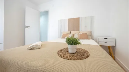 Rooms in el Camí de Vera - photo 6