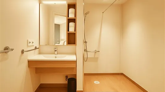 Rooms in Nanterre - photo 4