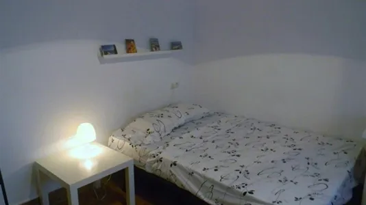 Rooms in Valencia Ciutat Vella - photo 4